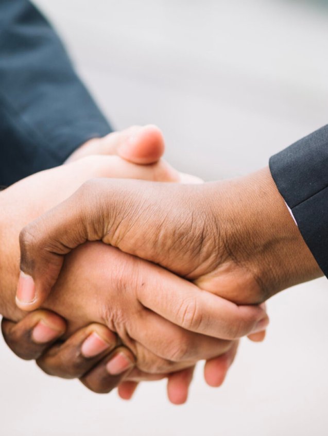 crop-men-shaking-hands